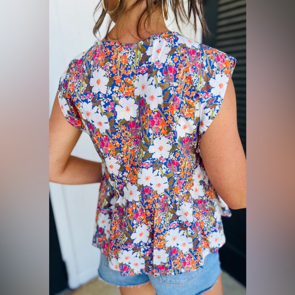 NWT…Boutique Floral Pattern Bow Detail Peplum Sleeveless Top…Size Medium - Picture 6 of 7